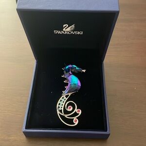 Swarovski sea horse brooch